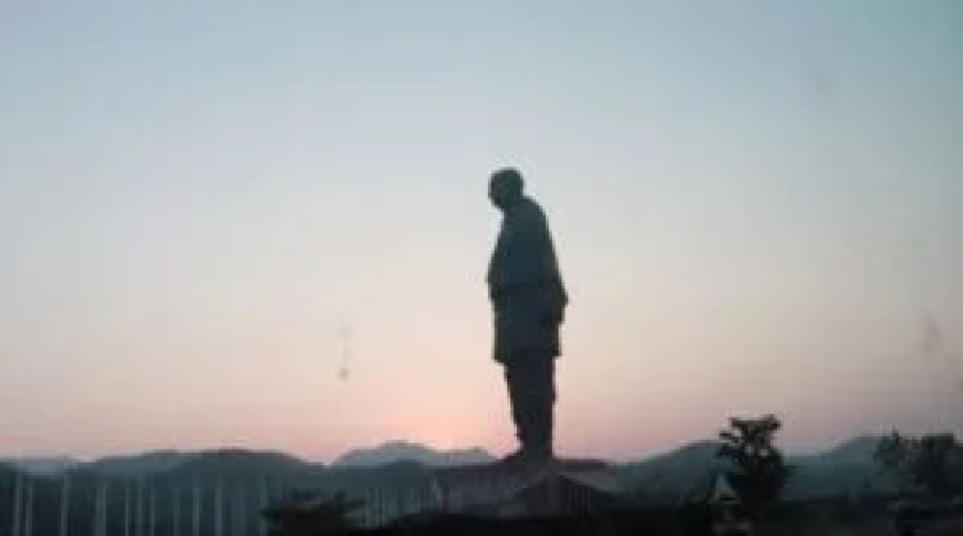 STATUE OF UNITY (একতাৰ মূৰ্তি)