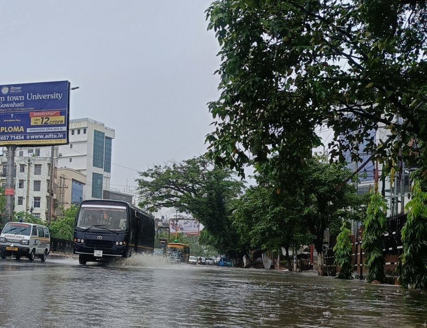 আকৌ ডুবিল গুৱাহাটী মহানগৰীৰ ৰাজপথ