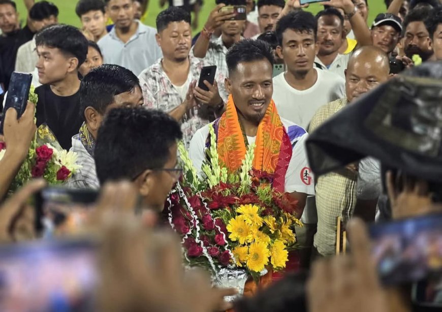 অসমৰ ফুটবল তাৰকা দুৰ্গা বড়োৰ অৱসৰ ঘোষণা