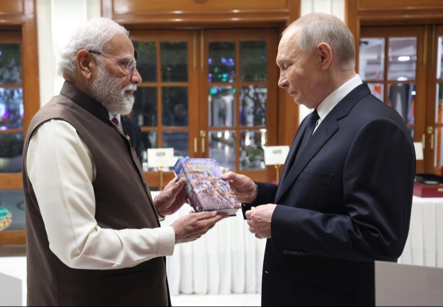 PM Modi presents Gita to President Putin